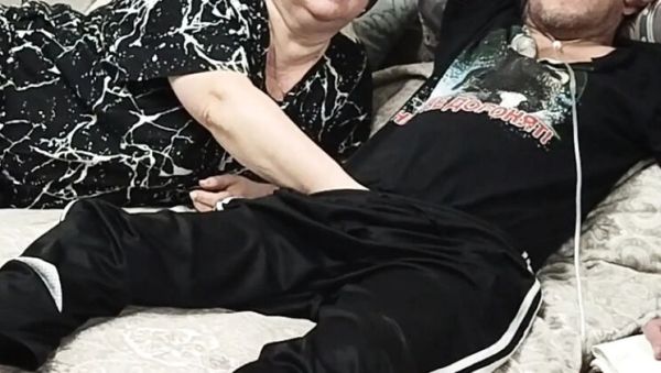 MILF Mother-in-Law Gives Intense Blowjob and Swallows Cum - Zona901 - xxxfiles.com - China on poweredporn.com