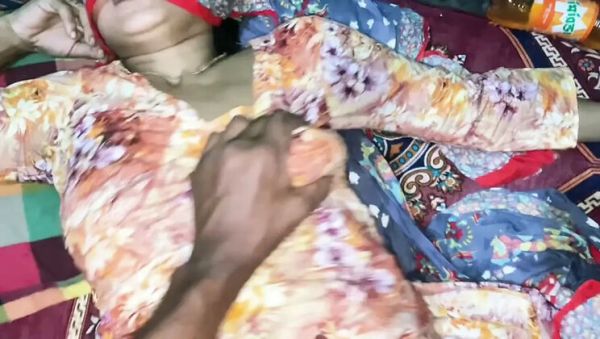 Bangladeshi Sexy Girl Vabi in Bathroom HD Video - xxxfiles.com on poweredporn.com