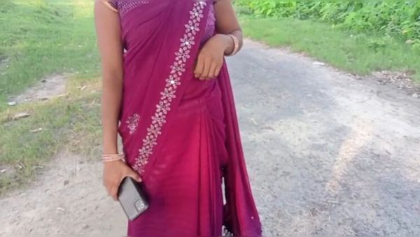 Village Bhabhi Fucks Her Husband on Road - porntry.com - India on poweredporn.com