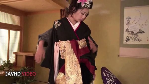 Yuna Shiratori Amazing Asian Doll Gives Mind-Blowing Blowjob - xxxfiles.com on poweredporn.com