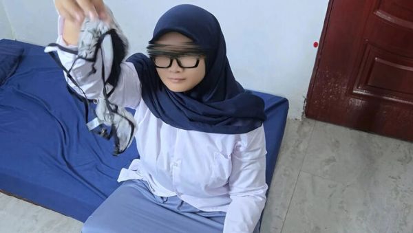 Caught Jerking With StepSister Panties - Asian Hijab Student Gets Mouth Full of Cum - xxxfiles.com - China - Russia - Turkey - Malaysia - Indonesia on poweredporn.com