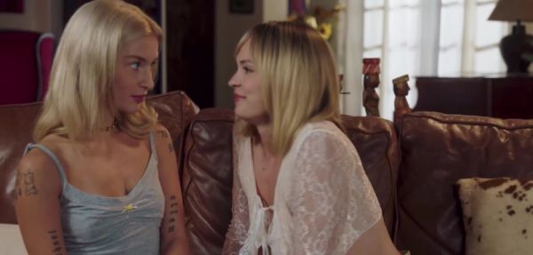 Petite blonde facesitts lesbian stepsis - inxxx.com on poweredporn.com