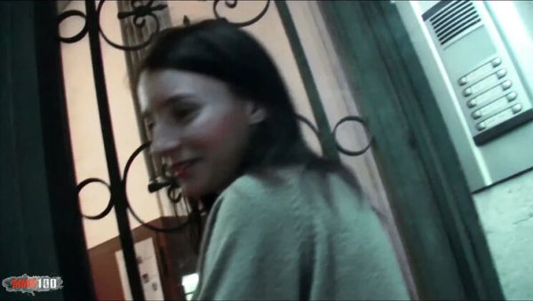 Pauline Cooper Student in Bcn Needs Money for Anal - xxxfiles.com - France on poweredporn.com