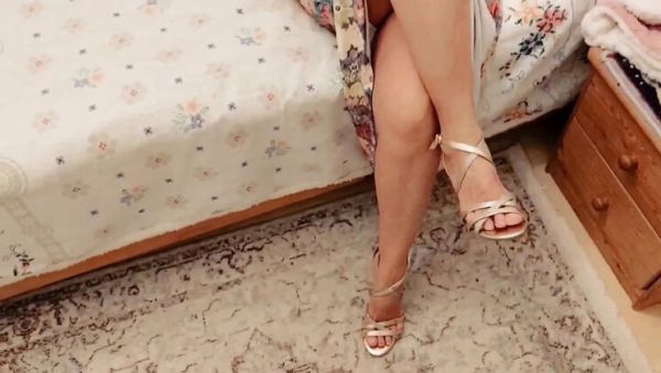 Amateur Blonde Mature Wife Foot Fetish in High Heels - porntry.com on poweredporn.com
