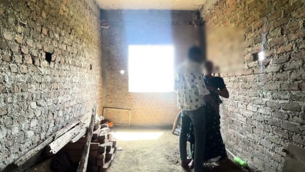 Ritu Bhabhi alone at home, Devar fucked her hard in village outdoor - xxxfiles.com - India on poweredporn.com