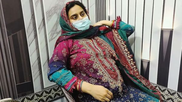 Desi Doctor Fucks Pregnant Bhabi Hard in Indian Sex Video - porntry.com - India - Pakistan on poweredporn.com