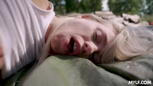 Rosa Josefin - Conquering Rosas Long Hair Clip - upornia.com on poweredporn.com