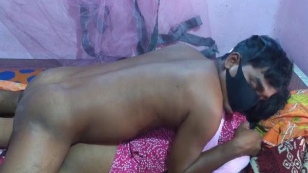 Village Outdoor In Hindi Village Girl Ki Outdoor Sex Hard To All Friend - desi-porntube.com - India on poweredporn.com