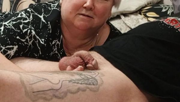 StepMom Zona901 Gives Blowjob and Swallows Cum - Russian MILF Deep Throat - veryfreeporn.com - Russia on poweredporn.com