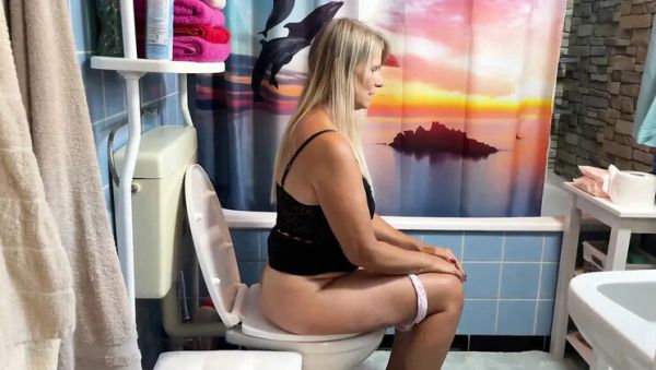 German MILF Girlfriend Dirty Toilet Talk & Pissing Fetish with Petra Wegat - veryfreeporn.com - Germany on poweredporn.com