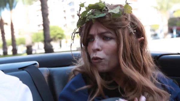 Es la MAGIA DEL PORNO. Cambio radical, de Elfo maloliente a Princesita - hclips.com on poweredporn.com