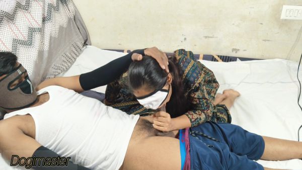 Desi Indian Bhabhi Enjoy With Devar Desi Indian Bhabhi Devar Romance With Devar Bhabhi - desi-porntube.com - India on poweredporn.com