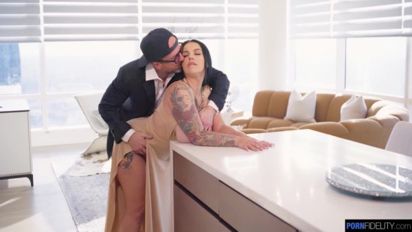 Payton Preslees Sexy Curves And Hot Holes Arent Just For Admiration They Are Also For Fucking And Filling Up! - videomanysex.com on poweredporn.com