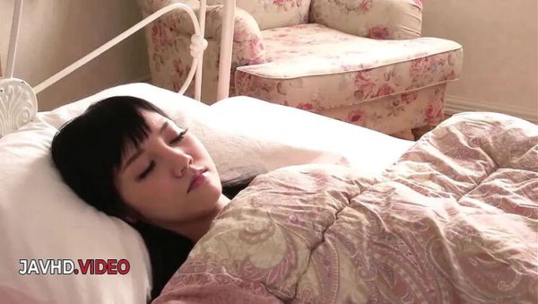 Japanese teen Rei Mizuna gives amazing blowjob in wild threesome sex - veryfreeporn.com - Japan on poweredporn.com