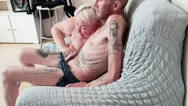 Stepmom Deep Throat Blowjob Makes Me Cum Hard - porntry.com on poweredporn.com