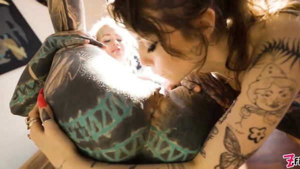 Hardcore Tattoo Lesbians - Anuskatzz and Eden Ivy Rough Anal Fucking, Squirting, ATM Action - porntry.com - Britain on poweredporn.com