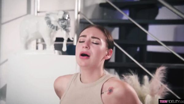 Emma Evans Teen Fidelity Creampie - Petite Ukrainian Babe Gets Filled - xxxfiles.com - Ukraine on poweredporn.com