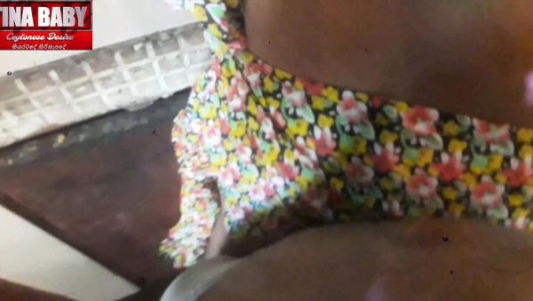 My Sri Lankan Maid Tina Baby Teases Me in Cheeththa Dress While Wife is Away - Homemade Big Tits & Big Ass MILF - veryfreeporn.com - Sri Lanka on poweredporn.com