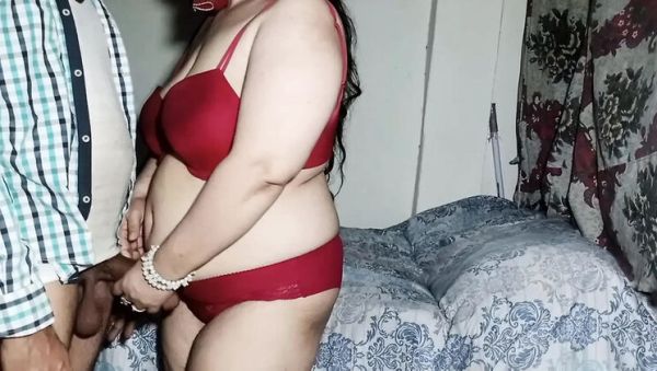 Desi Stepmom Big Ass Doggy Style Fucking with Huge Indian Cock - porntry.com - India on poweredporn.com