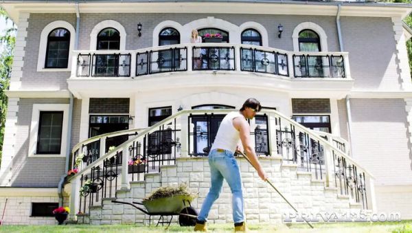 Anny Aurora Just Turned 18 Birthday Sex with Thomas Crown - Outdoor Public Creampie - porntry.com on poweredporn.com