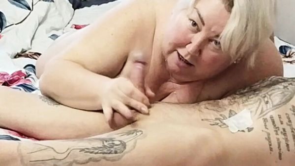 Hot MILF StepMom Zona901 Deep Throat Blowjob and Cum Swallow - veryfreeporn.com - Russia on poweredporn.com