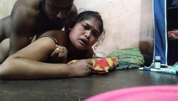 Desi Indian Husband Wife Full HD Sex Video - Hindi Bhabhi Hardcore Anal & Blowjob - veryfreeporn.com - India on poweredporn.com