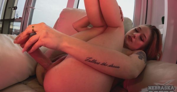 Amateur Elizabeth plays with her pussy on the sofa with a dildo - alphaporno.com on poweredporn.com