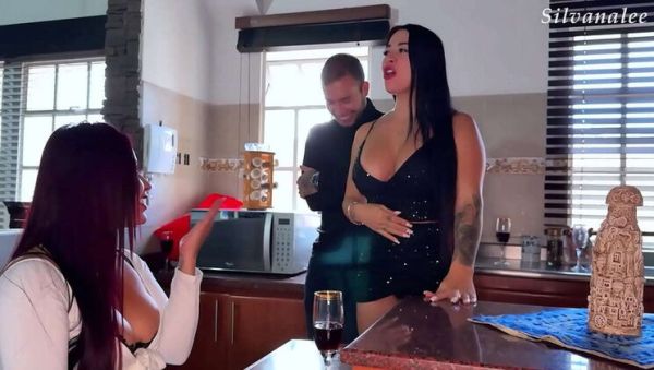 Swinger Party with My Stepsister - Lesbian Sex & Big Tits MILF - veryfreeporn.com on poweredporn.com