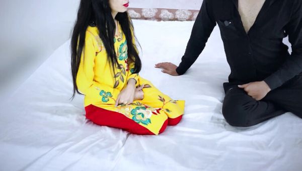 Desi Punjabi Stepmom Fucked Hard By Shopkeeper Doggystyle With Audio - Homemade Sex Video - xxxfiles.com - Pakistan on poweredporn.com