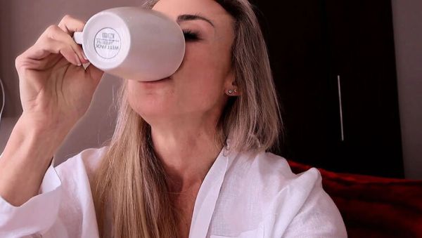 Hot Blonde MILF Gianna Morning Coffee Solo Masturbation & Dirty Talk - veryfreeporn.com - Britain - South Africa on poweredporn.com