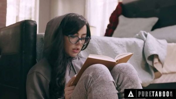 Whitney Wright shocked as she finds out her crazy hookup's girlfriend secret - rough doggystyle & sloppy deepthroat with Tommy Pistol - veryfreeporn.com on poweredporn.com