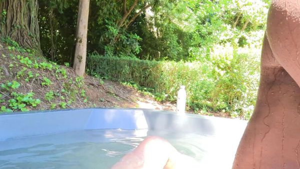 BlackSwanXXX Mountain Outdoor Sex - MILF Has Intense Multiple Orgasms in Cold Water Tub - porntry.com on poweredporn.com