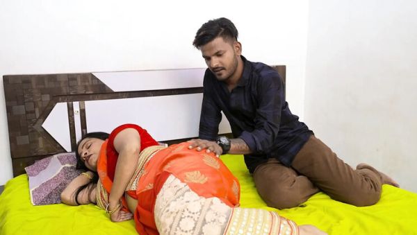 Desi Stepmom Hardcore Anal Fuck with Aaka - Rough Indian Bhabhi Doggy Style - veryfreeporn.com - India on poweredporn.com