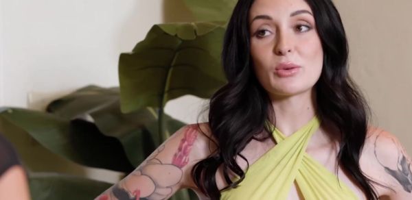 Lesbian babe pussy licking wifes stepsis - inxxx.com on poweredporn.com