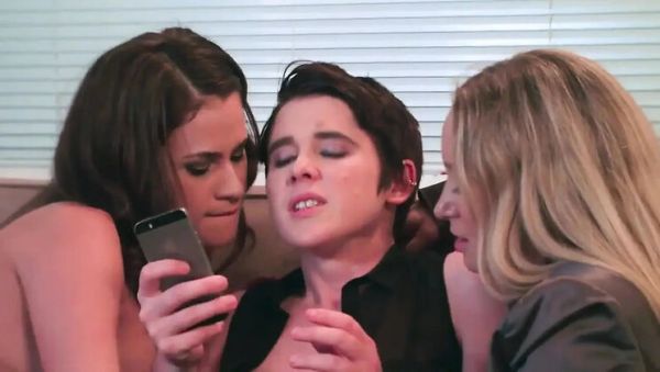 Lesbian Threesome Double Pussy Fingering with Aiden Starr, Lily Cade, Vanessa Veracruz - veryfreeporn.com - Britain on poweredporn.com