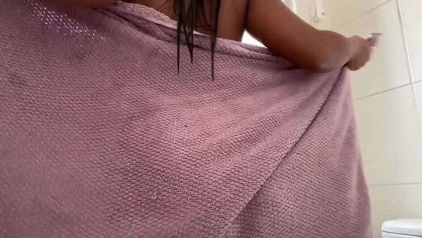 Amateur Latina Alicehot & Brenohot Peek Shower Lingerie Homemade Gostosa - veryfreeporn.com on poweredporn.com