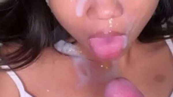 Thai teen 18yo gets hard fuck by white foreigner with big dick and facial cumshot - xxxfiles.com - Thailand on poweredporn.com