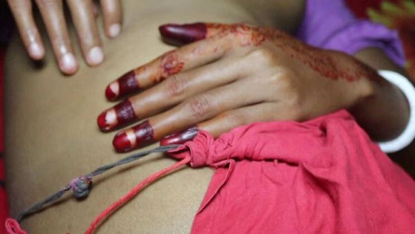 Indian Bhabhi First Night Full Romance - Hot Desi Wife Anal Fucking with Husband - xxxfiles.com - India on poweredporn.com