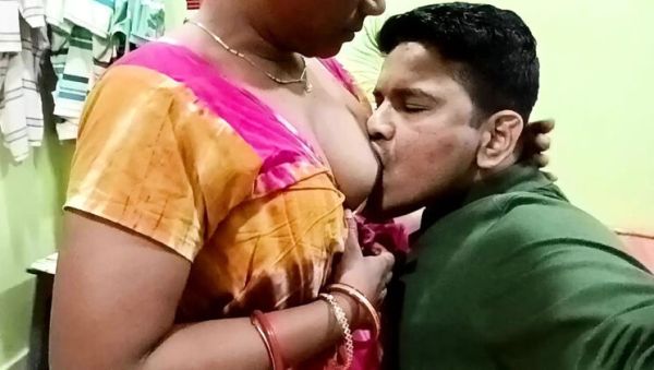 Desi Village Bhabhi Neighbour Hardcore Fucking - Hotel Room Riding and Squirting with Big Cock - porntry.com - India - Turkey on poweredporn.com