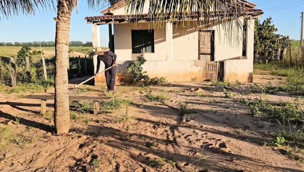 Hot Redhead Neighbor Lorrany Exotica Gets Anal Fucked Outdoor by Marcio Baiano - Big Ass Amateur Teen - porntry.com - Brazil - Portugal on poweredporn.com