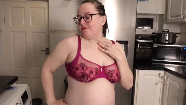 Littlevixen Sexy Kitchen Strip Tease in Bra and Panties with Ripped Leggings - porntry.com on poweredporn.com