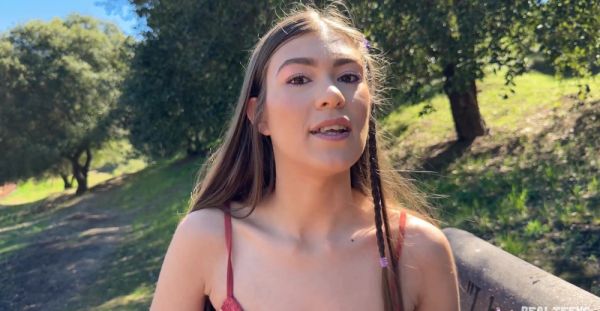 Teeny Donnie & svelte Ali in a steamy motel hookup - alphaporno.com on poweredporn.com