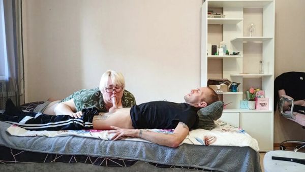 Stepmom Deep Throat Blowjob Swallows Every Last Drop of Cum - xxxfiles.com on poweredporn.com