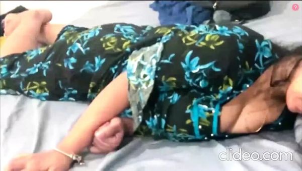 Indian Aunty Big Natural Tits Blowjob - Arabicqueen Hot Asian Babe - xxxfiles.com - India - Sri Lanka on poweredporn.com