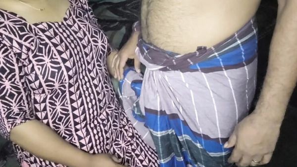 Bangladeshi Housewife Akhi Moni Fucks Tailor Husband After Taking His Measurements - Homemade Desi Sex - veryfreeporn.com - Bangladesh on poweredporn.com
