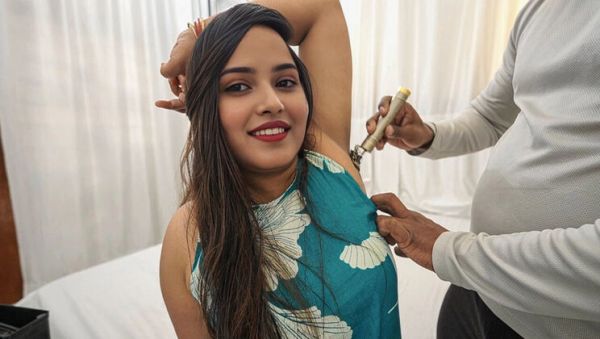 Desi stepsister with hairy armpits gets hardcore fucked by stepbrother after shaving - creampie finish - porntry.com - India on poweredporn.com