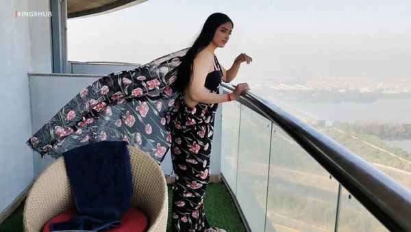 Indian Bhabhi Hardcore Fuck on 45th Floor with Delhi View - Desi Aunty Doggy Style & Blowjob - xxxfiles.com - India on poweredporn.com