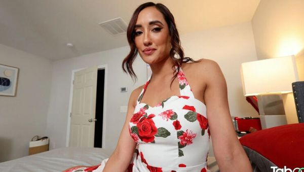 Chloe Amour's Unexpected Step Mom Moment - POV Blowjob - veryfreeporn.com - Britain on poweredporn.com