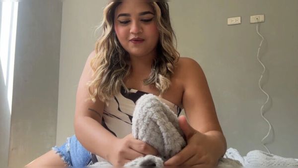 Stepsister sees my morning boner and swallows every drop of my cum - xxxfiles.com - Spain - Colombia on poweredporn.com