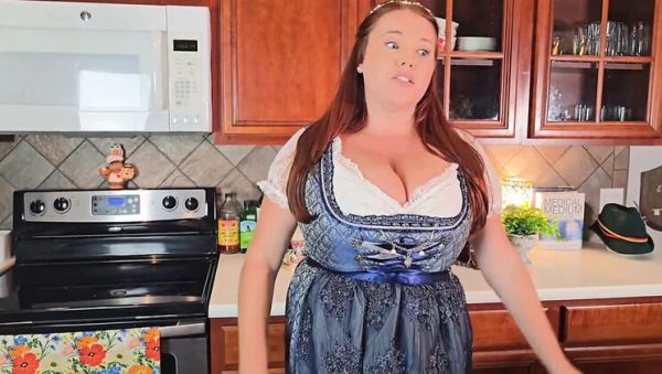Hot Stepmom Seduces German Exchange Student Before Oktoberfest - veryfreeporn.com - Germany on poweredporn.com